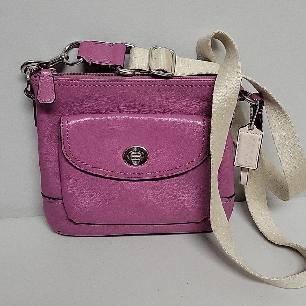 Coach Park Leather Swingpack